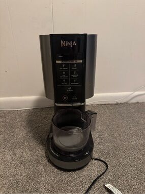 Ninja CREAMi 7-in-1 Ice Cream Maker NC301